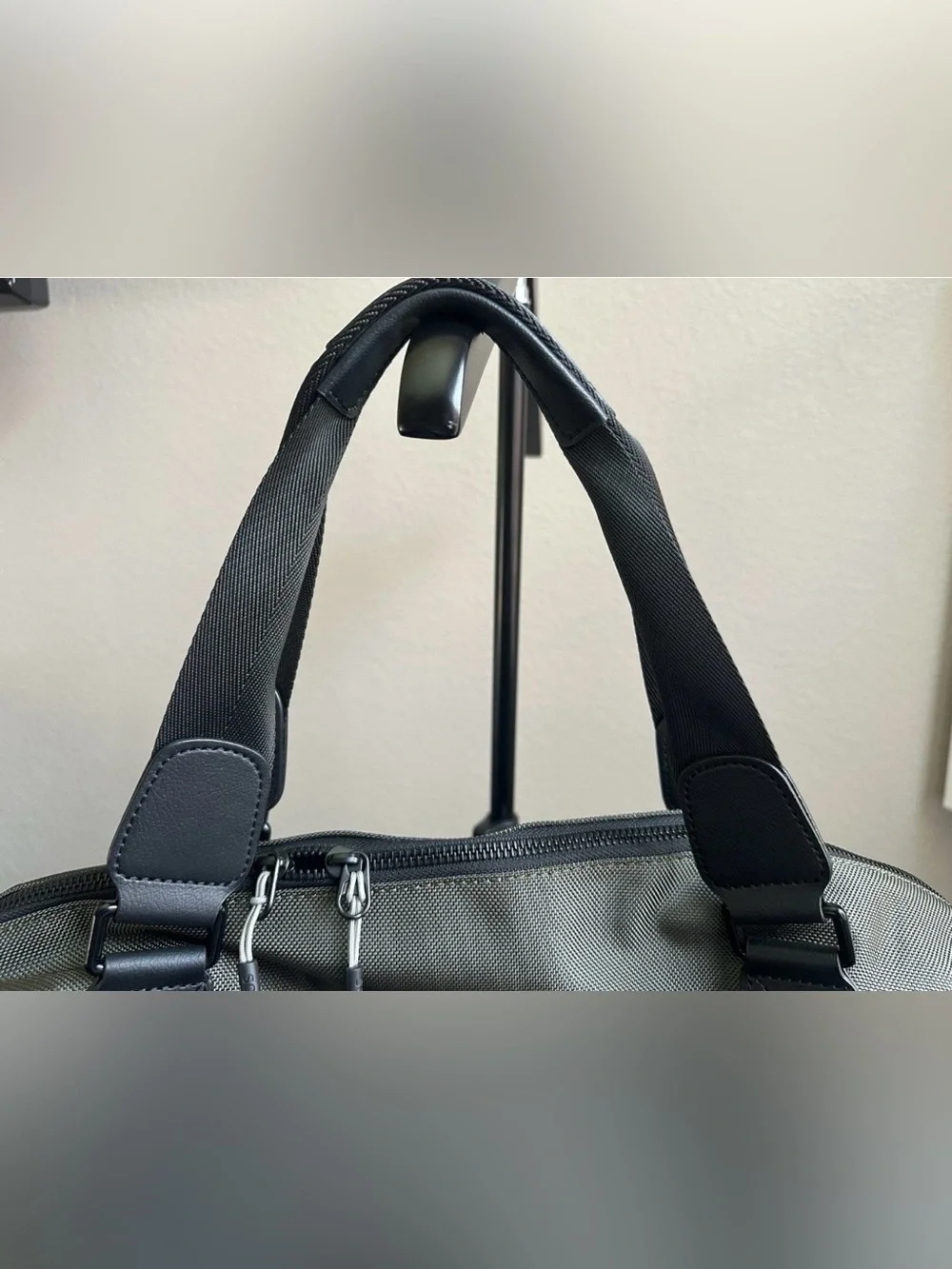 Bonobos Ballistic Nylon Duffle Bag in Olive•Leather Accents•Adjustable Strap•NWT
